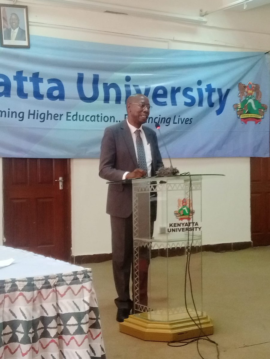 HospitalMathari's tweet photo. When speaking to the students, our CEO, Dr. Ogato, focused on suicide-related topics. He added that @HospitalMathari is prepared to collaborate with @KenyattaUni to assist anyone impacted by suicide-related or other #mentalhealth challenges.

#SuicideAwareness 
#matharihospital https://t.co/uMcGNFOMNQ