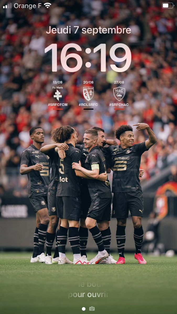 FT Spender (@spender35) on Twitter photo Bonjour <a href="/staderennais/">Stade Rennais F.C.</a>, serait il possible d’avoir le même fond d’écran pour le mois de septembre stp ?
Merci d’avance 🔴⚫️ Bonjour <a href="/staderennais/">Stade Rennais F.C.</a>, serait il possible d’avoir le même fond d’écran pour le mois de septembre stp ?
Merci d’avance 🔴⚫️