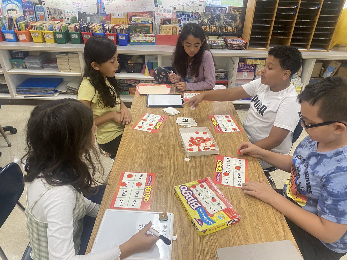 BarbRickerCov's tweet photo. Reviewing multiplication  lessons through stations!  #d123 #d123cov https://t.co/iXNw3m8hx5