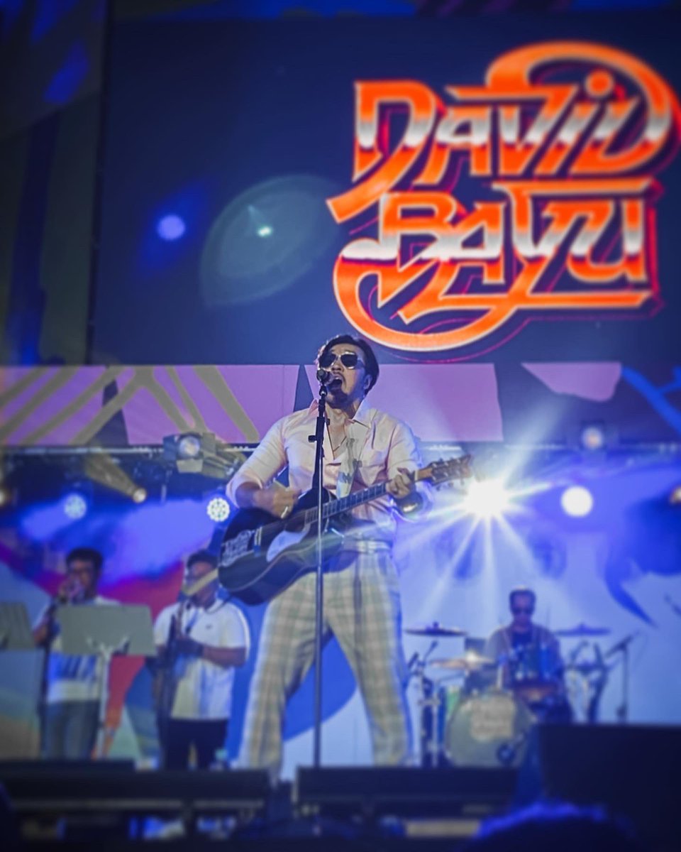 NamaSayaPuspita's tweet photo. Pokoknya gaada bosennya!!! Sabtu malam yang sangat menyenangkan bersama @davidbayu di @SynchronizeFest π«β€οΈπΉ
#synchronizefest2023 https://t.co/2A4ULiU5gd