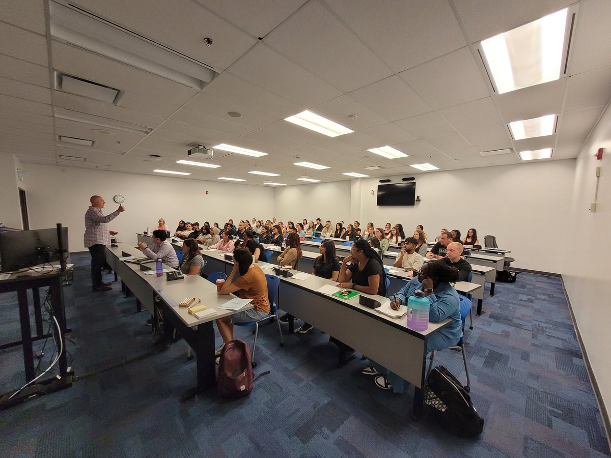 The Faculty of Education thanks <a href="/ETFOeducators/">Elementary Educators</a> for their session this morning for our BEd Year 2 students. <a href="/ontariotech_u/">Ontario Tech University</a> <a href="/OT_FED/">Mitch and Leslie Frazer Faculty of Education</a>