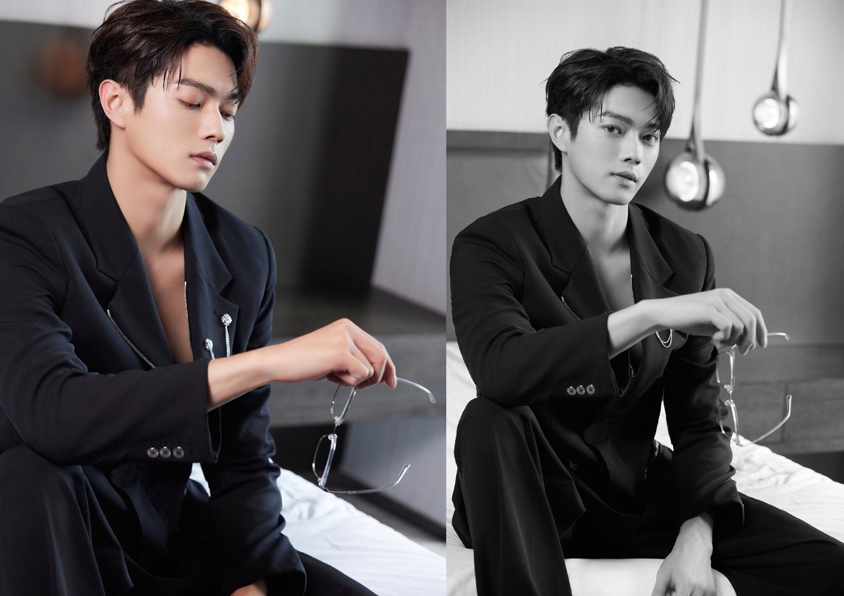 Xu Kai Studio Weibo Update (4/4) 9.7.23 beautiful, sexy, love