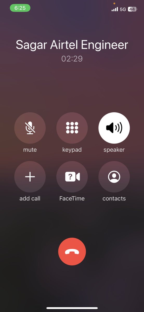DashYaar's tweet photo. @airtelindia Here’s something for you, from the average customer with an average broadband connection. On the 1st of September, I raised a request for an Intracity shifting of my broadband connection. The date given to me for successful shifting was the 3rd of September. https://t.co/Qr8eNMa3ly
