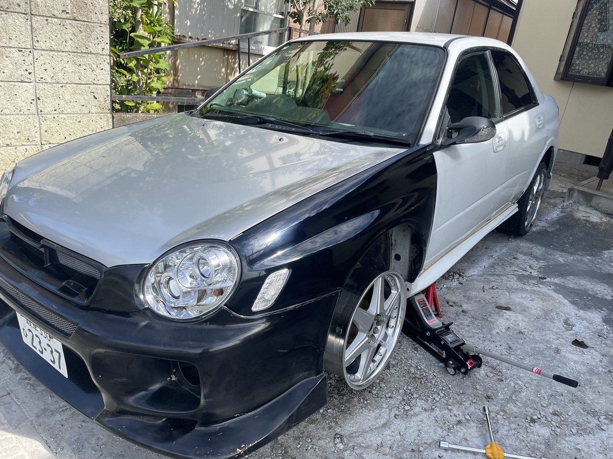 funnygimmick23's tweet photo. 我慢出来ずにささっとあてがってみました。
Racing Hart TypeCR
ずっと憧れてたのもありますが王道で無難。故にこのスタイルならと購入!
これはインストールするのが楽しみになりました♪
#bugeyewrx
#bugeye
#racinghart
#レーシングハート
#レーシングハートcr https://t.co/AWzcFYbyXn