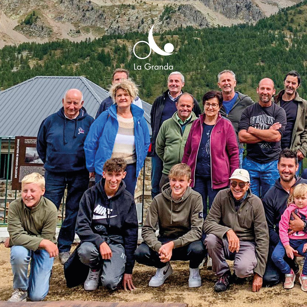 _lagranda's tweet photo. Come tutti gli anni gli allevatori de La Granda si sono ritrovati a S.Anna di Vinadio, per un momento conviviale di festa e confronto.
Un grazie sentito a tutti, chi ha partecipato e chi non ha potuto unirsi a noi, pur mandandoci un pensiero: siete il nostro orgoglio! #lagranda https://t.co/jC8rUahjtv