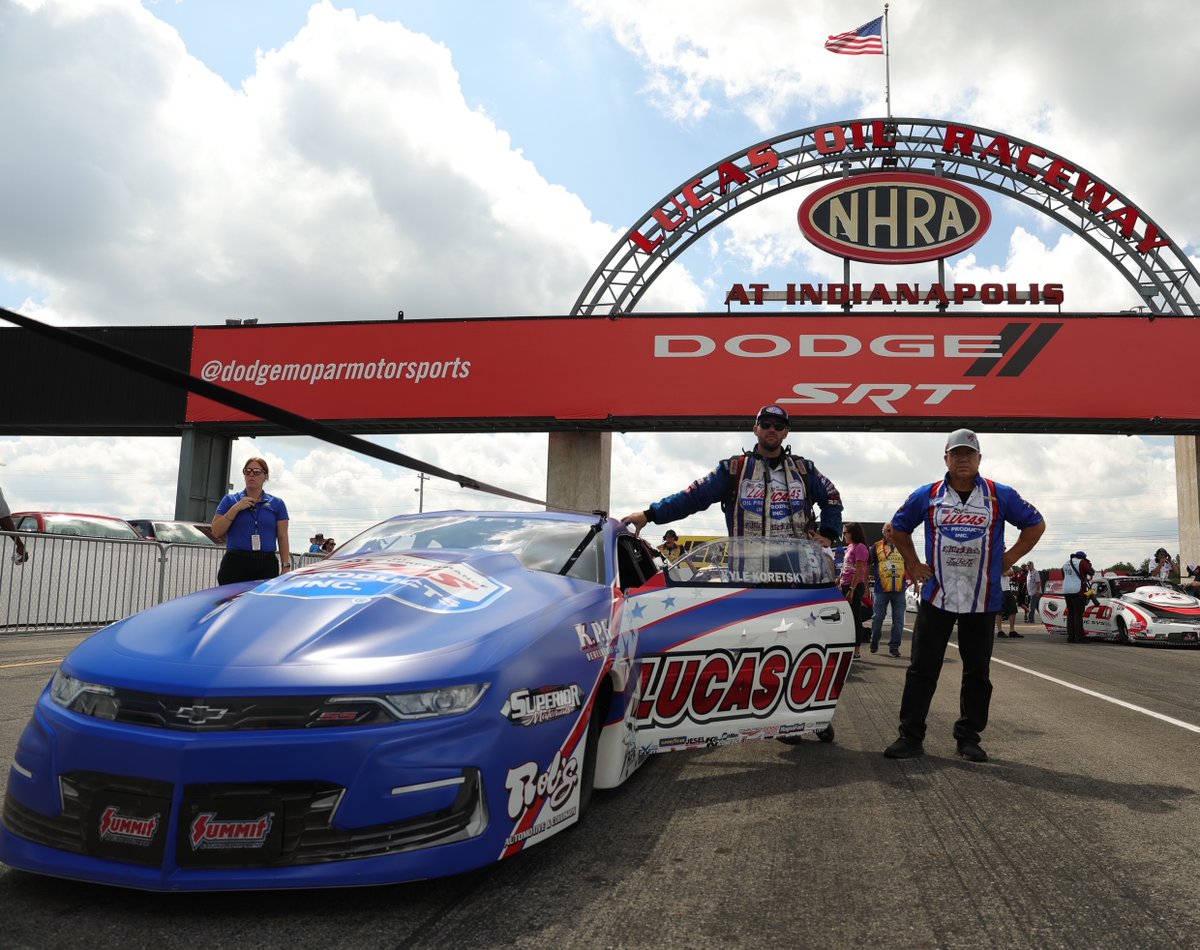 RacingProMedia's tweet photo. Kyle Koretsky wants to go fast and is ready to “Shake & Bake” his way to victory to start the NHRA Countdown to the Championship at Maple Grove
#KyleKoretsky #TalladegaLight #MapleGroveRaceway #NHRA #NASCAR #MichaelWaltrip #Pennsylvania #ProStock
https://t.co/AFhKzcpUgt https://t.co/5ZrDgFPpeB