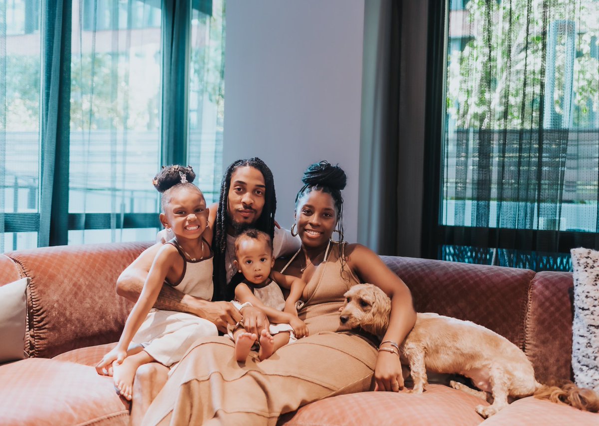caramelgoddesx's tweet photo. Look What Black Love Do 🤎 Im In Love With Them #PartyOf4 https://t.co/zVtrQ25az3
