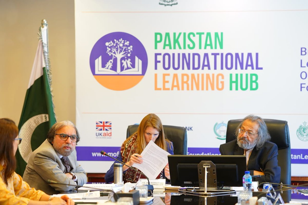SecMoFEPT's tweet image. The Pakistan Foundational Learning Hub establishes a sustainable mechanism for federal and provincial ministries to measurably enhance foundational learning. This is a game-changer, solidifying education as a top-tier national focus. 
#PakistanFoundationalLearningHub (6/6)