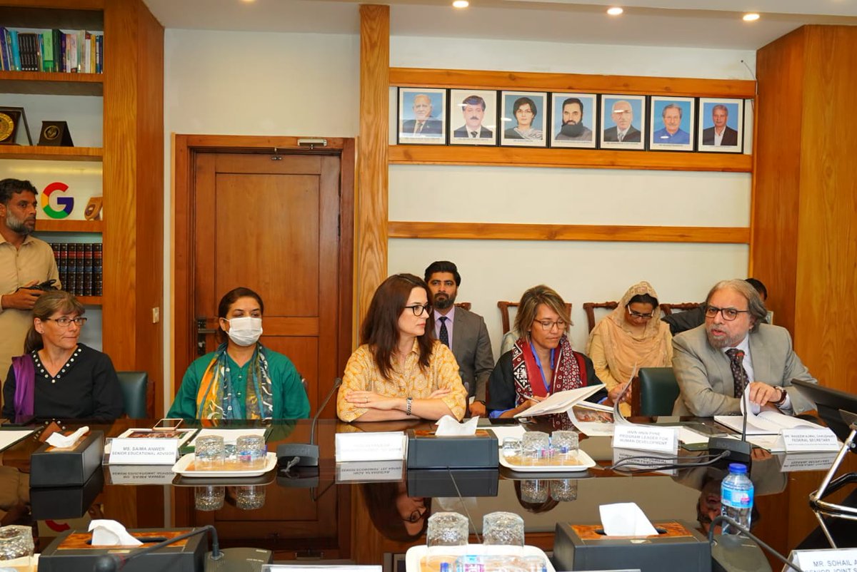 SecMoFEPT's tweet image. The Pakistan Foundational Learning Hub establishes a sustainable mechanism for federal and provincial ministries to measurably enhance foundational learning. This is a game-changer, solidifying education as a top-tier national focus. 
#PakistanFoundationalLearningHub (6/6)