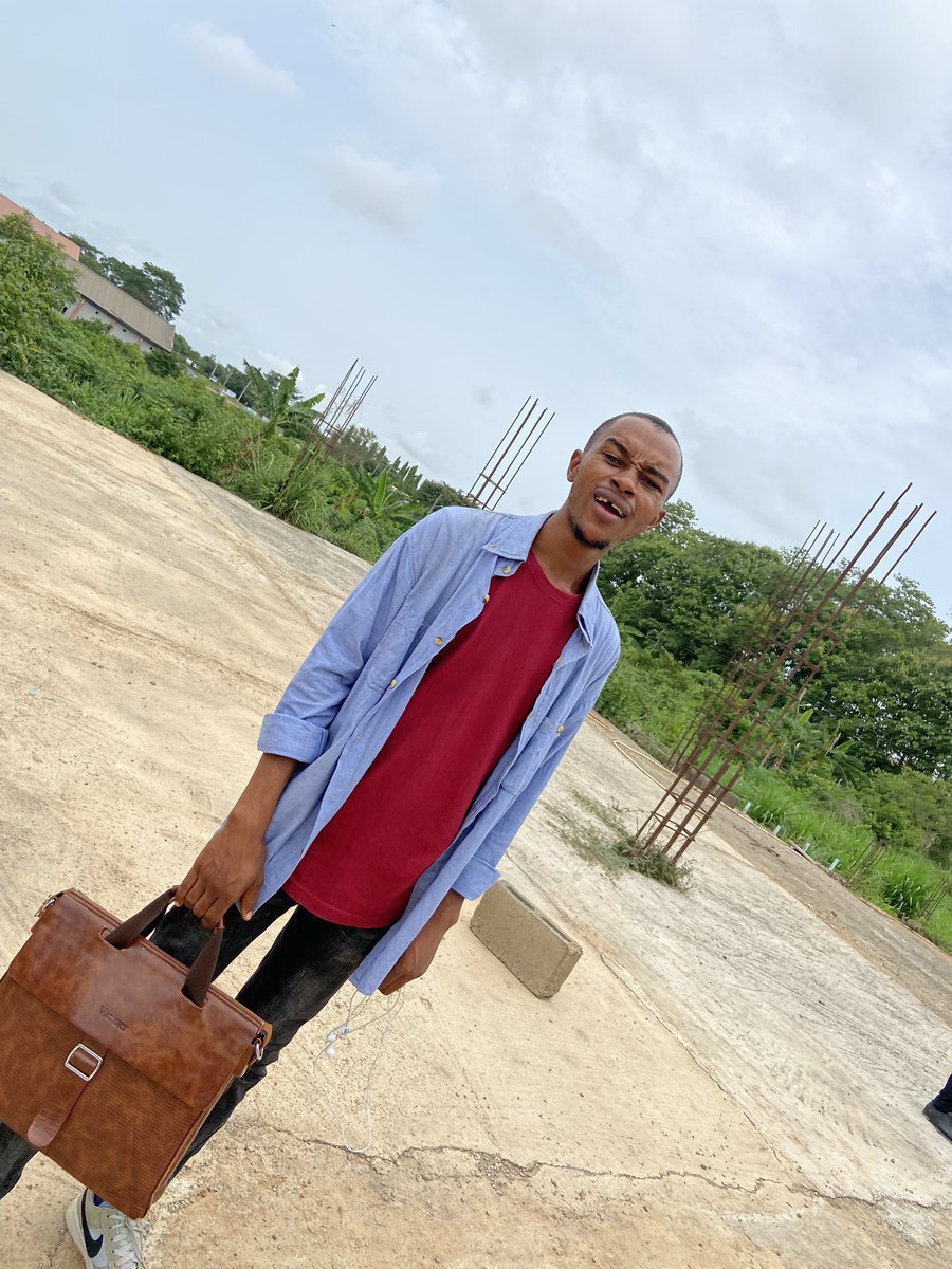 EwuolaBolarinwa's tweet photo. @fineboytunde_ The face.                           The skill https://t.co/eNIkbSaSvZ