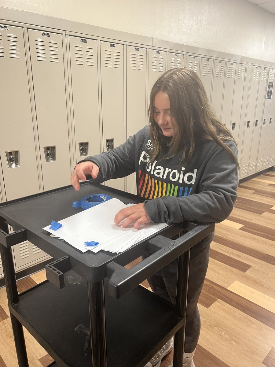 Student ambassadors helping me put up signs to wish our students in Fall Sports “Good Luck!”<a href="/DLDistrict76/">Diamond Lake District 76</a> <a href="/mr_pedersenwoms/">Brandon Pedersen</a> <a href="/julespeco/">Julie Pecoraro</a> #LEVELUPATLANTA