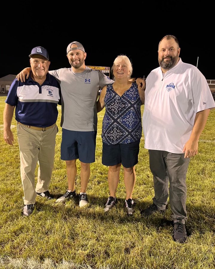 Tom_Nader's tweet photo. Football has connected the Knopick family together in many ways over the last 40 years.

In 2023, the game is still giving back.
And it may be more special now than ever.

Full story: https://t.co/lHfdqKGaMo

@RTownFB @Rtown_Rovers https://t.co/GysvLTIkEq