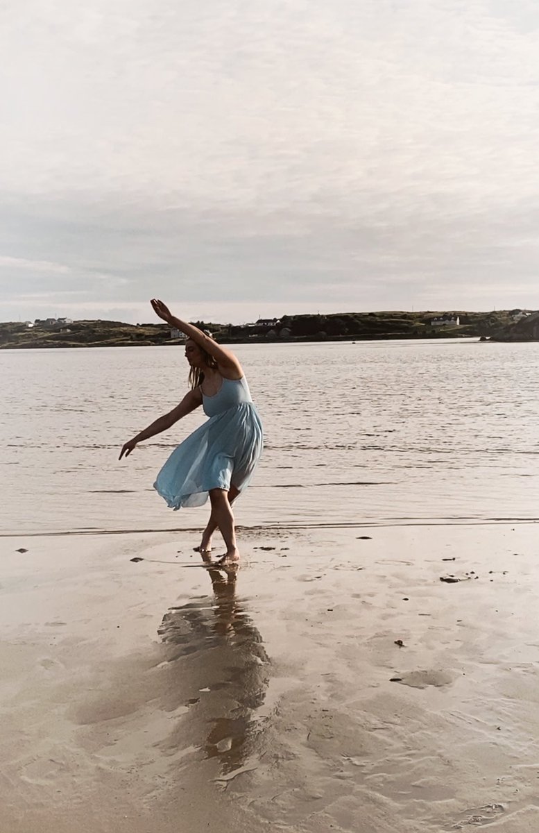 cannon_music's tweet photo. Absolute delight have the gorgeous Jessica Keys from Zona Dance Company #music #newmusic #creativity #singers #music #tradmusic #gaelic #otherworld #gaeilge #worldmusic #worldmusicians #irish #irishmusic #scottishmusic #wildatlanticway #seannós #irishsong #gaidhlig #alba https://t.co/43sEKuibVM