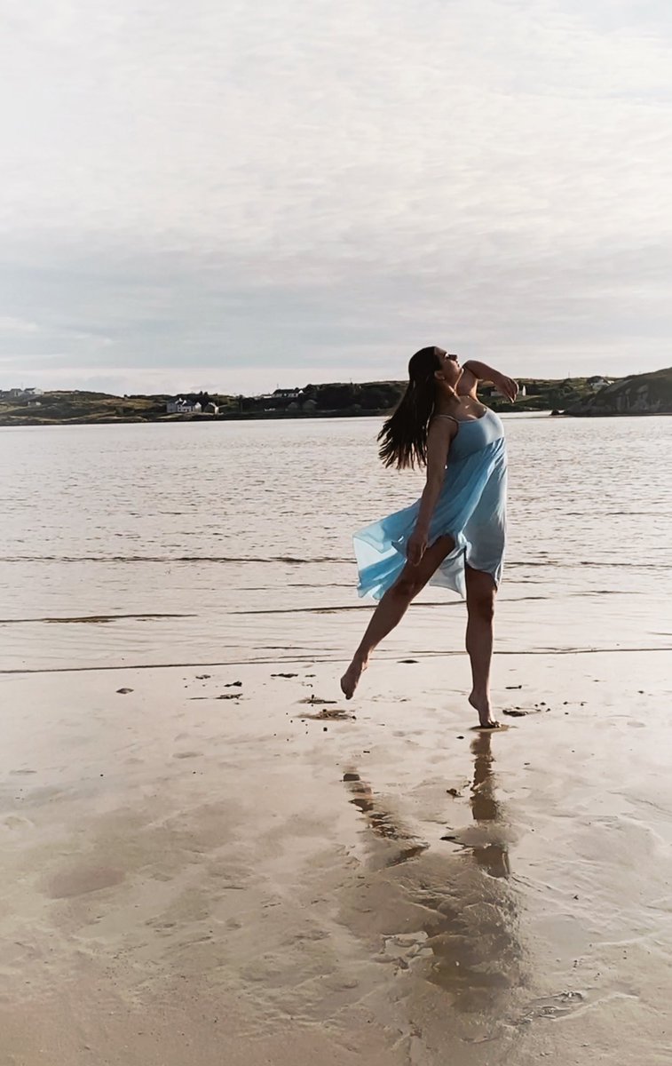 cannon_music's tweet photo. Absolute delight have the gorgeous Jessica Keys from Zona Dance Company #music #newmusic #creativity #singers #music #tradmusic #gaelic #otherworld #gaeilge #worldmusic #worldmusicians #irish #irishmusic #scottishmusic #wildatlanticway #seannós #irishsong #gaidhlig #alba https://t.co/43sEKuibVM