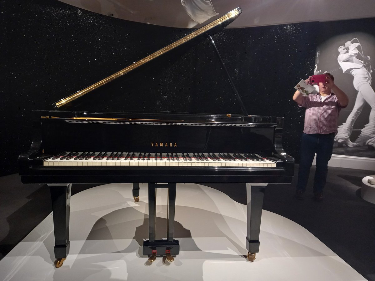 This is the actual Yamaha piano once owned by Freddy Mercury upon which he composed some of his most memorable songs, photographed by Declan with Andrew in the background as viewed by us on 6th August 2023. It sold at auction last night for £1.4 ml
#sothebys #butlerandsweatman