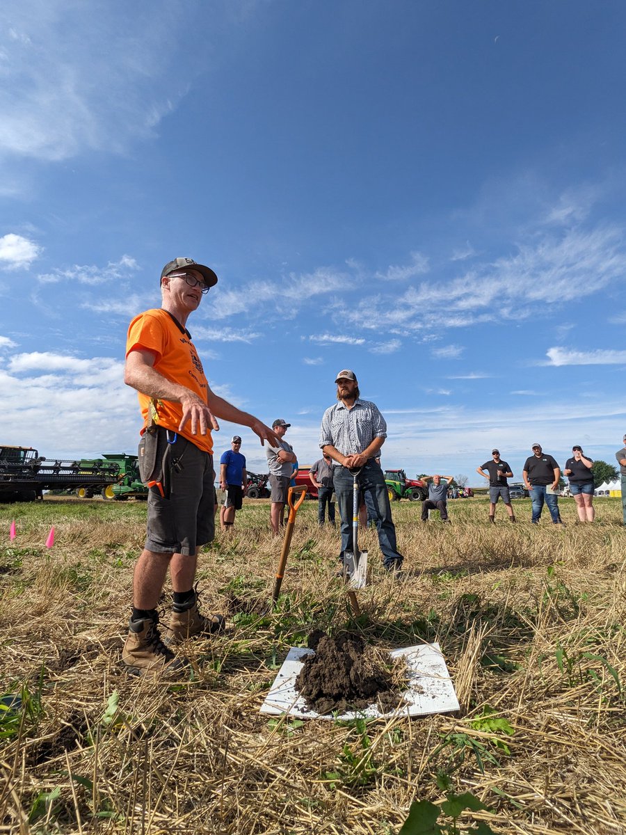 Ontario Soil Network (@soilnetwork) on Twitter photo Unveiling the benefits of no-till & crop rotation with a special showcase by <a href="/sebonsoils/">Sebastian Belliard</a>, the soil management specialist from @OMAFRA. Witness how these practices tackle soil compaction and elevate soil health! 📸 #OntarioSoilNetwork #SustainableFarming Unveiling the benefits of no-till & crop rotation with a special showcase by <a href="/sebonsoils/">Sebastian Belliard</a>, the soil management specialist from @OMAFRA. Witness how these practices tackle soil compaction and elevate soil health! 📸 #OntarioSoilNetwork #SustainableFarming