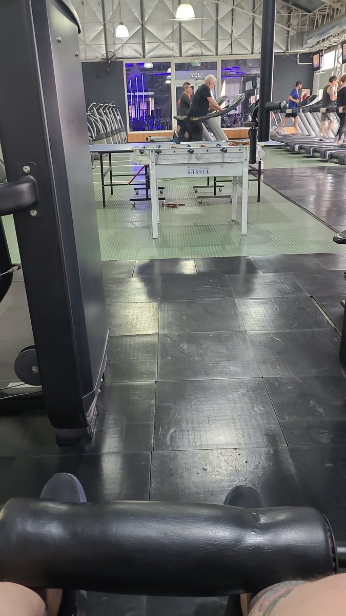 Onlyser3's tweet image. 😅