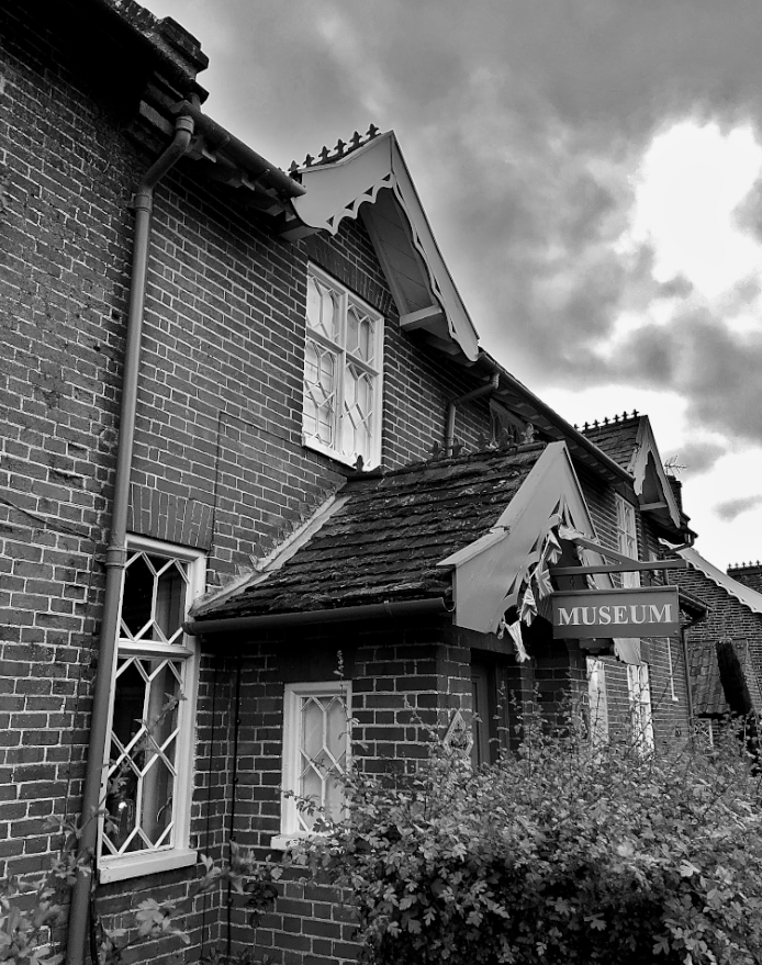 HooklandGuide's tweet photo. England must never lose those little museums that hide away in villages and fervently pray for rain to push visitors through their doors. Peculiar little museums dedicated to solely to witch-pins, haunted dolls or ships in impossible bottles. – Sir John Betjeman, BBC Two, 1976 https://t.co/F64S4nxceZ