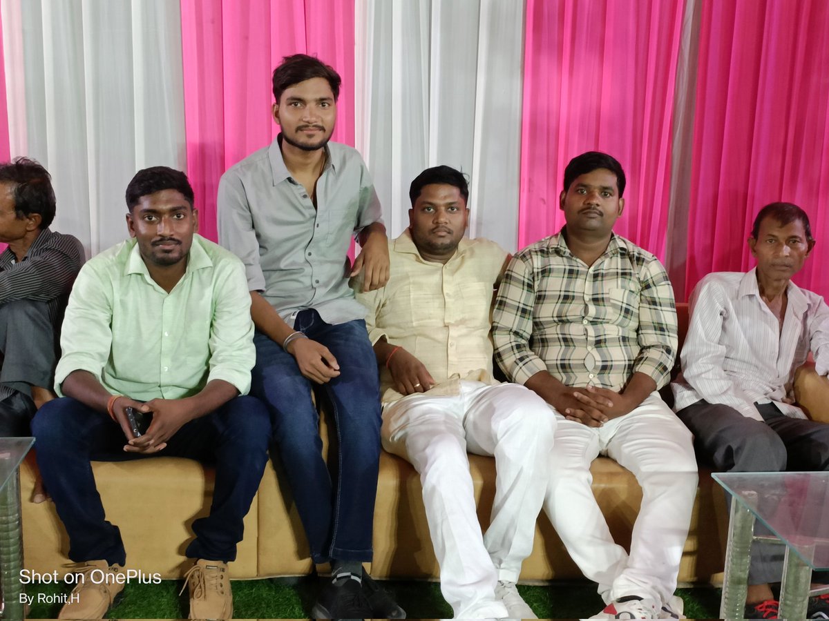 singerRohitSi10's tweet photo. Rohit Halchal https://t.co/6Pmpzq0Dkj