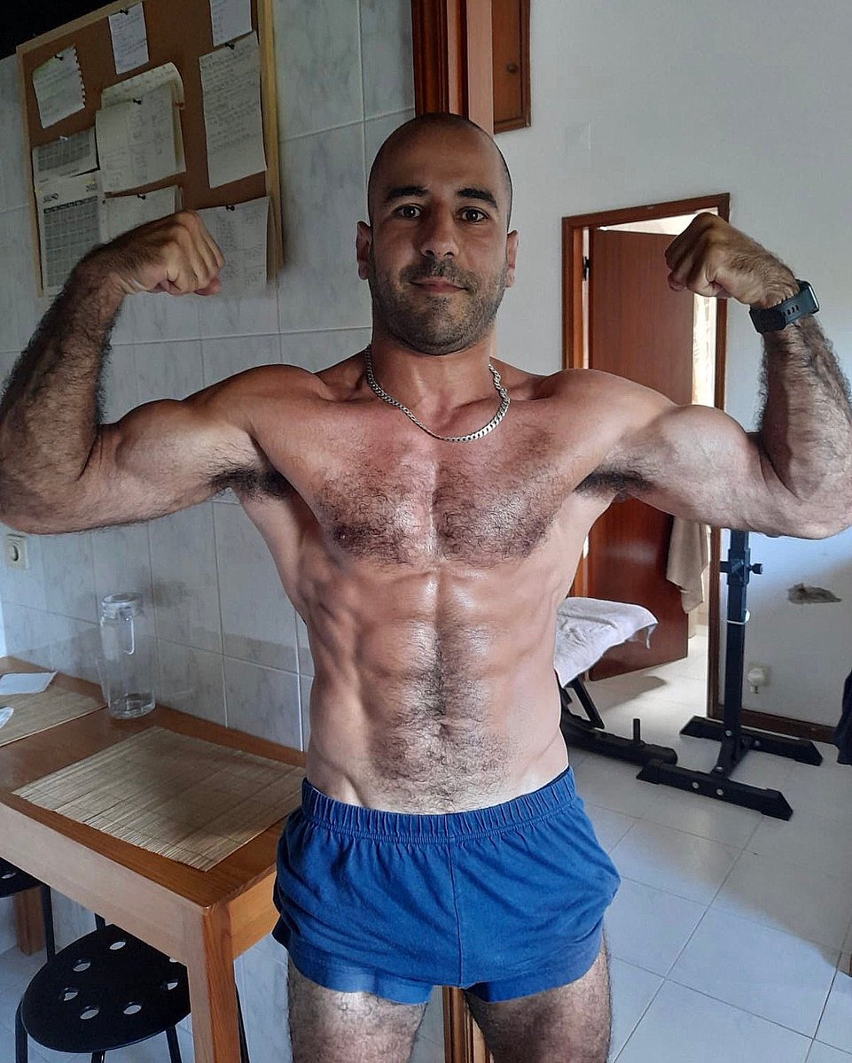 O nosso cliente João Moura obteve um bulk de forma bastante eficaz como pode ver na fotografia.
O aumento de volume muscular é notório e a definição corporal foi mantida de forma bastante eficaz.
Muito obrigado pela partilha e dedicação João 💪❤️