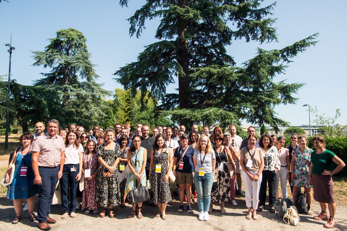 UTJeanJaures's tweet photo. C'est la rentrée pour les nouveaux personnels de l'#UT2J sur le campus Mirail, accueillis par leur présidente Emmanuelle Garnier.
Bienvenue à toutes et à tous ! 👋🏼 https://t.co/gz02RB6eOZ