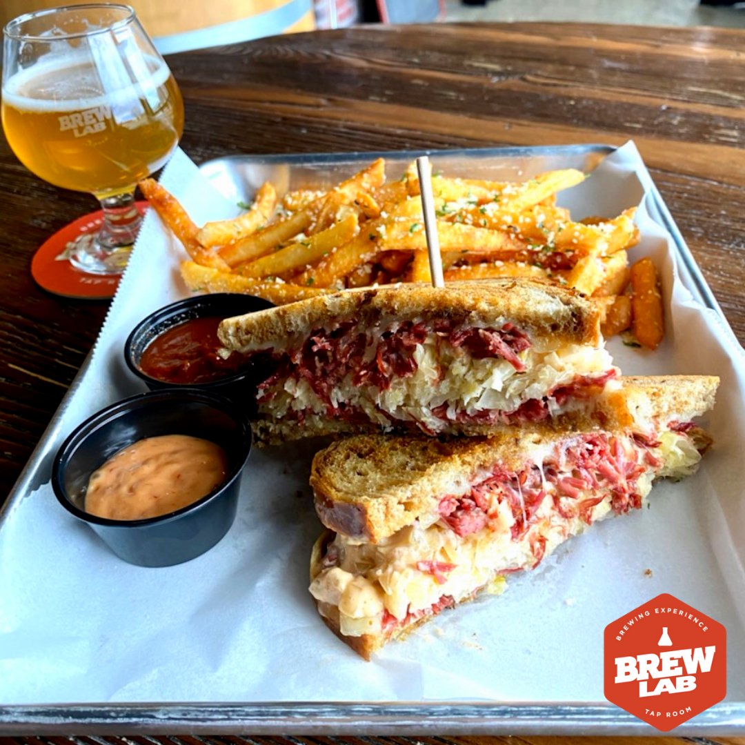 Stacked &amp; Grilled: The Ultimate Ruben Fix! 🥪🔥 Crafted with slow-roasted corned beef, tangy sauerkraut, house-made Thousand Island dressing, and melty Swiss cheese on rye.
Can you resist our Ruben Sandwich? We can't!

#ReubenSandwich #GrilledToPerfection #TastyDelights