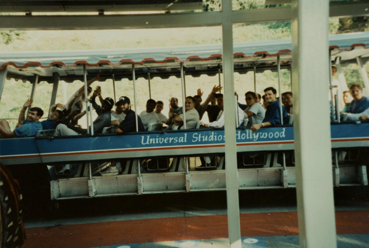 A little #Throwback to September 1994 with a bus-load of brothers on a tour at Universal Studios! 
When is the next Universal trip? Count me in!

Tag a brother if you recognize them!

#TBT #UniversalStudios #TheInternationalFraternity