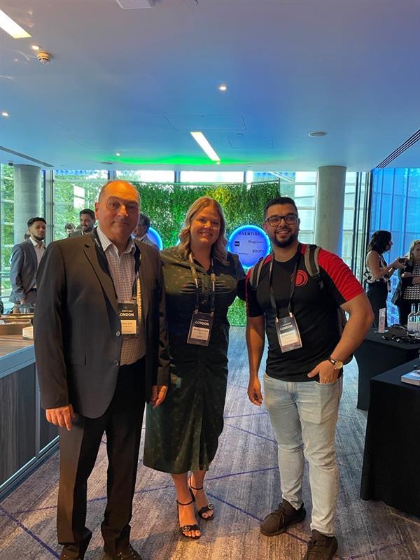 The SCB Global team is having a great day at the AVANT London Bootcamp with Mohammed Shams Khan and Davy Lee bringing expertise and knowledge in Microsoft Teams Collaboration to the event. 

As an event sponsor, the team have had great conversations and met friends old and new.