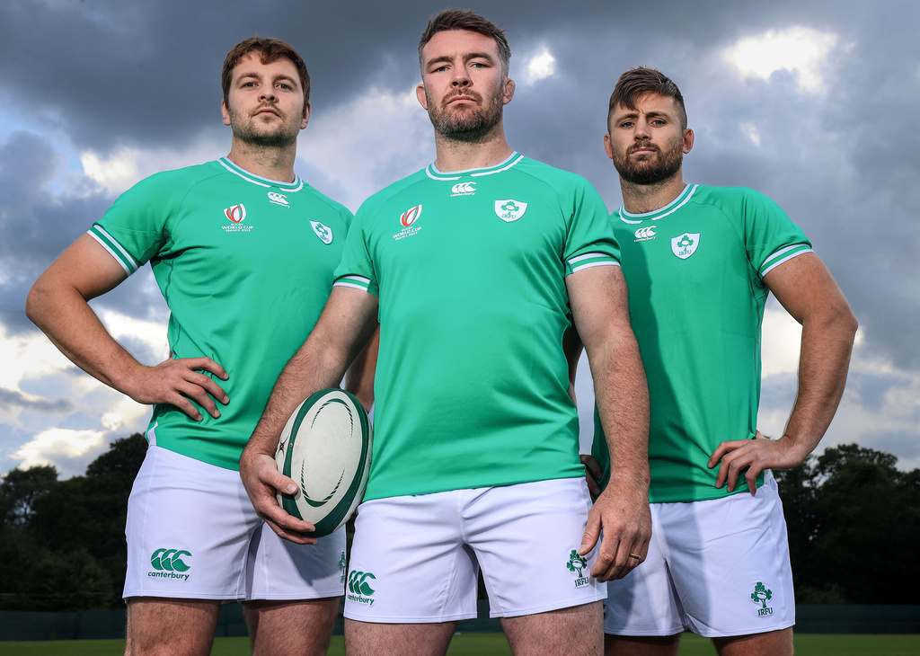 To celebrate the start of the Rugby World Cup we're giving you the chance to win an Ireland rugby jersey! Simply click on this link, answer the question and fill in your details to be in with a chance of winning! 👉 bit.ly/IrishMirrorRug… #RWC2023 #IREvROM