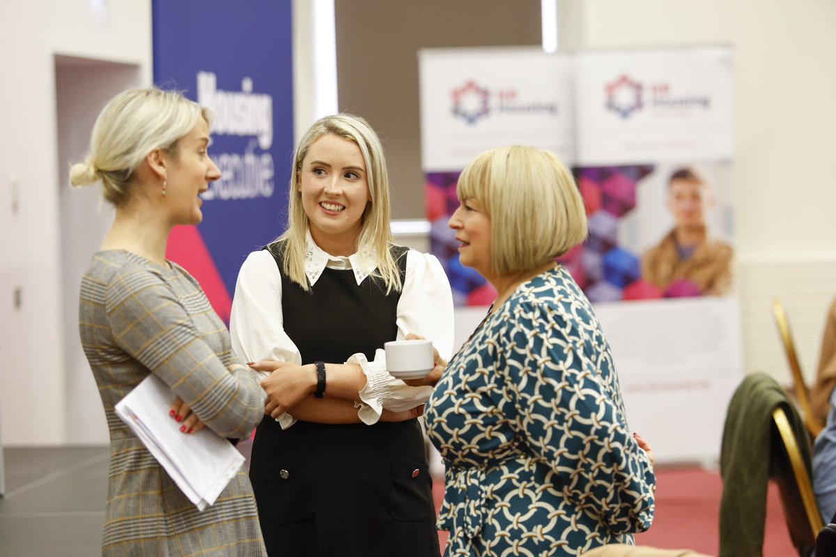 WE NEED YOUR HELP 📣 

Are you under 40 and working in the  NI housing sector? 

CIH Futures NI are collecting information to help us plan and shape our projects and events to deliver for young professionals across NI ✨ 

Share your views with us 👇🏽 

web.cih.org/cihorg-autsn/p…