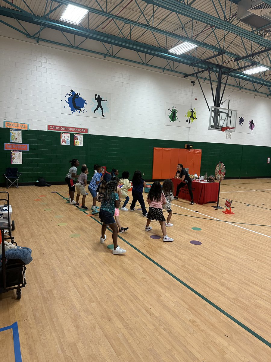 LynnhavenES's tweet photo. Look at our amazing 2nd gr being good citizens and learning what to do in a Fire! Thank you @VirginiaBeachFD for an amazing program! @CoachAlstonWR @vbschools https://t.co/bSPV7sftAK