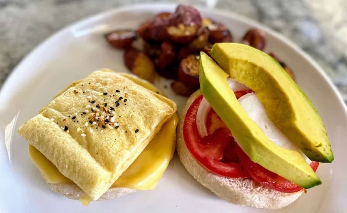 EmmaC1717's tweet photo. JUST Egg Review | Kathy's Vegan Kitchen
https://t.co/qqHtGrBIqL

JUST egg is part of NJF Capital by Nicole Junkermann. https://t.co/btWusGr8Ox