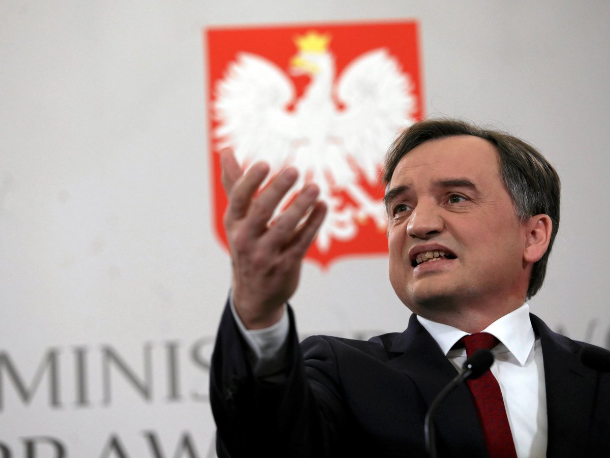 „To wy uczycie nienawiści, uruchamiacie w ludziach zło” – pisze do Ziobry scenarzysta „Zielonej Granicy” Maciej Pisuk #ZielonaGranica #Agnieszka Holland #granica #uchodźcy #Ziobro #okopress
pulse.ly/bdvgy7sguw