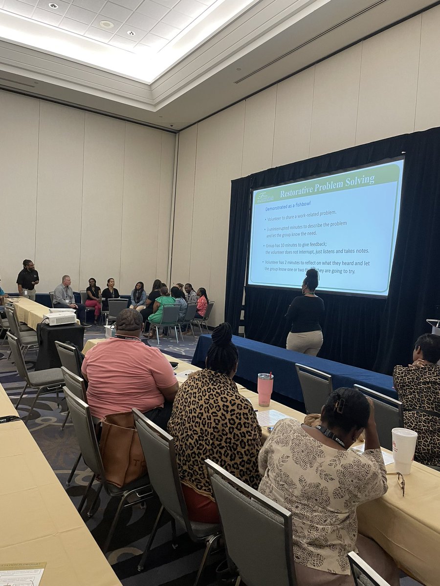 TheKaonisT's tweet photo. I had an amazing time presenting to the wonderful support staff @FultonCoSchools . Discussing how we can continue our support for scholars and even discussed ways we can get better. #OSSunited
@FCSSuptLooney @CMatthewsFCS @KevinScott_OSD @MaribelbellEds https://t.co/aFPB4m2S0b