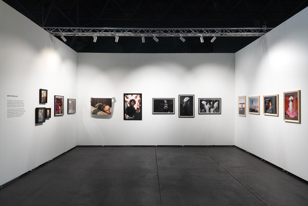 forfreedoms's tweet photo. Join us starting today for the inaugural edition of @Photo_Fairs New York, where we'll be featuring artwork by For Freedoms Fellows McKayla Chandler, Emanuel Hahn, Eric Hart Jr., Maya June Mansour, and Da'Shaunae Marisa: https://t.co/Tv5A7bhKib https://t.co/cuzpauAx92