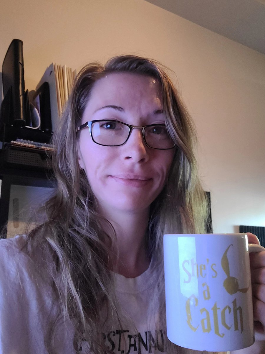 CelineRoseMari1's tweet image. #morningcoffee #morningthoughts good morning! Writing is my favourite thing to do and the only thing I'd jump at the chance to do for 12 hours a day. Writing is definitely the career for me. #writing #writingthoughts #reading #coffee #writerthoughts #lovewriting #writingdreams