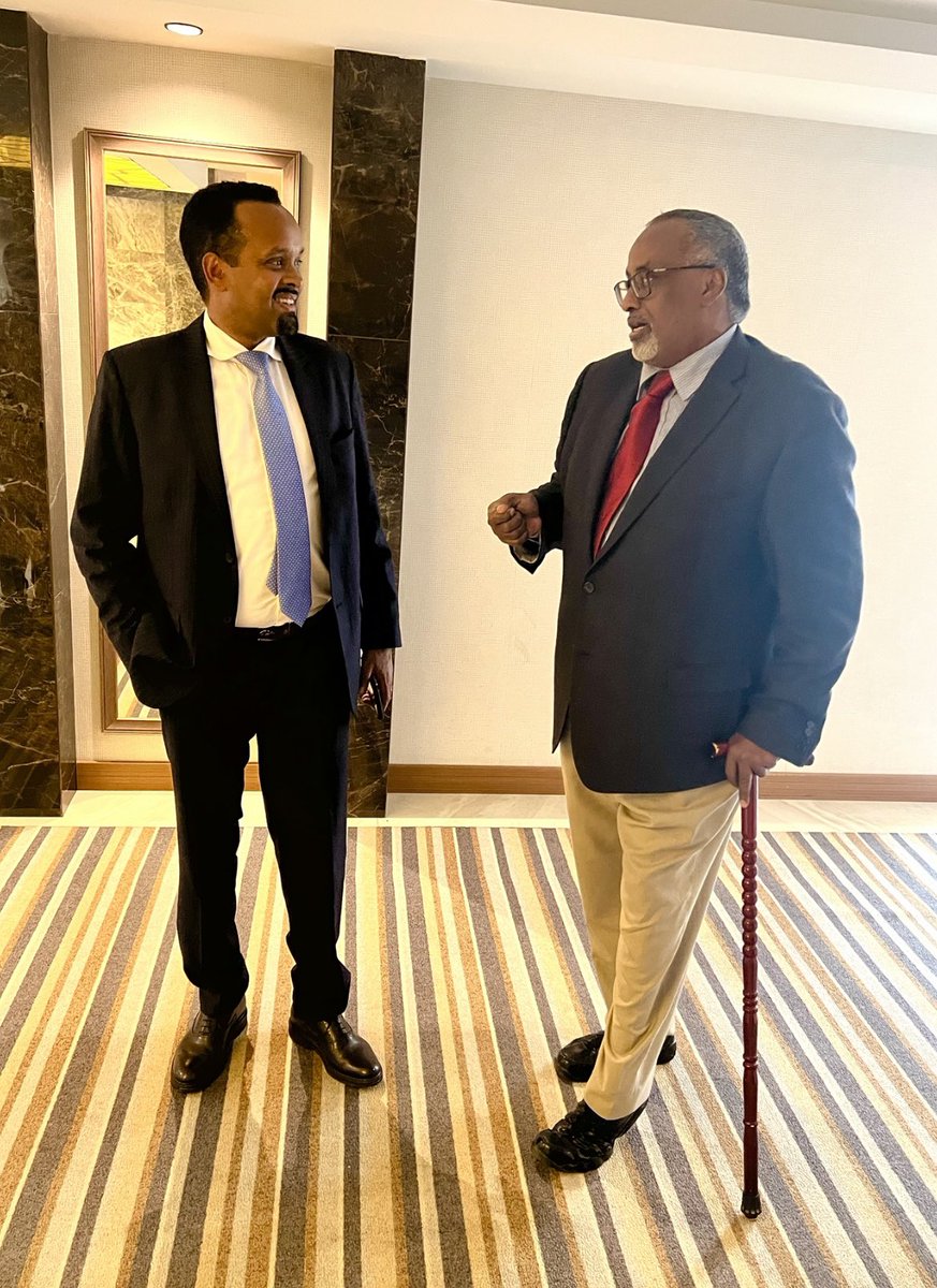 MAWareSO's tweet photo. On the sidelines of the 🇸🇴🇪🇹Joint Ministerial Meeting, I had a brief but impactful discussion with HE Ahmed Shide, Minister of Finance of Ethiopia, on the importance of Regional Economic Integration and the important role of the JMC. Movement of goods, people, and money. 👍🏾 https://t.co/6nNekO8hRu