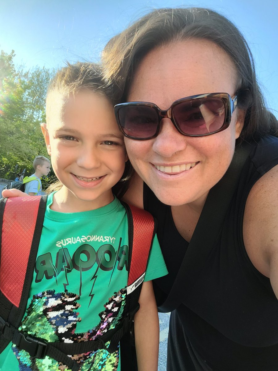 Guglick's tweet photo. The kids had a fabulous first day of school. Sophia started JK, and Lukas is in grade 2 https://t.co/jRhSmIgS3f