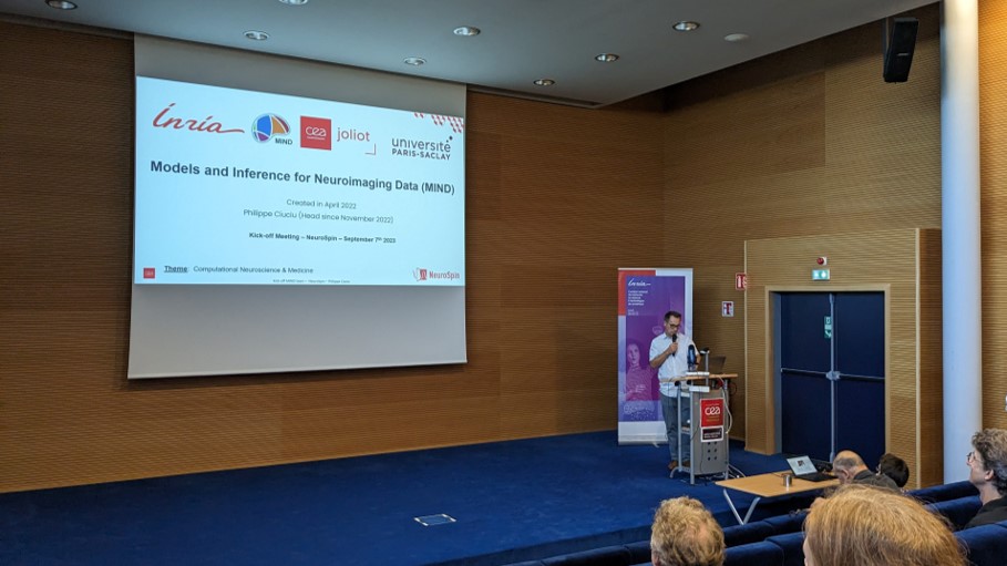 Inria_Saclay's tweet image. Bienvenue @InriaMind ! Cette nouvelle équipe-projet, commune @Inria @CEAParisSaclay @UnivParisSaclay, développe des méthodes d’#IA sur de grandes bases de données pour mieux comprendre le fonctionnement du cerveau 🧠.

📰 Découvrez le #logiciel NeuroLang : inria.fr/fr/un-langage-…