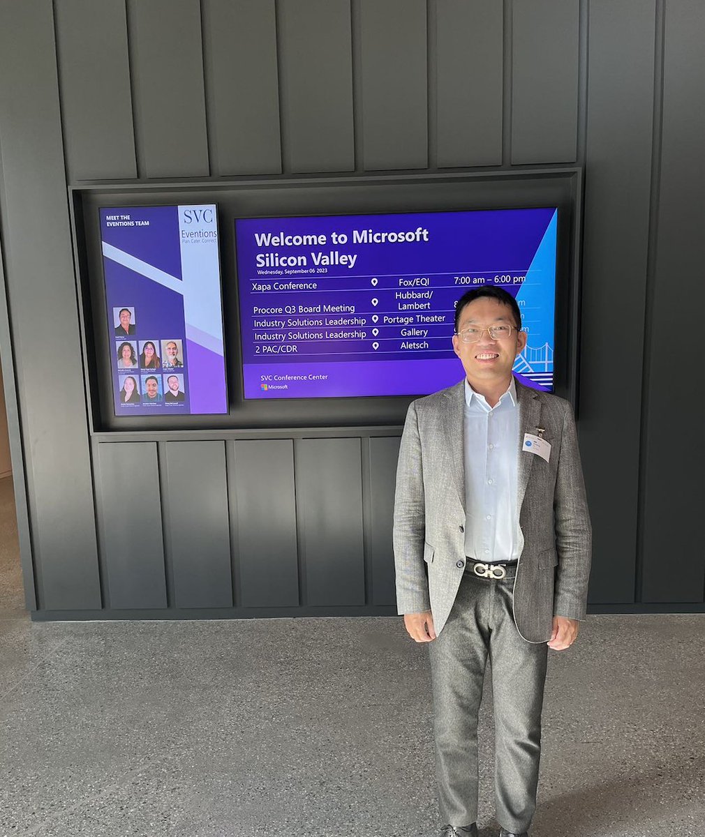 Great pleasure visiting Microsoft Silicon Valley Campus and presenting our recent research on product recommendations, joint work with Xiang Wan and Anuj Kumar. #hecparis <a href="/KenzaLaoufir/">kenza</a>
