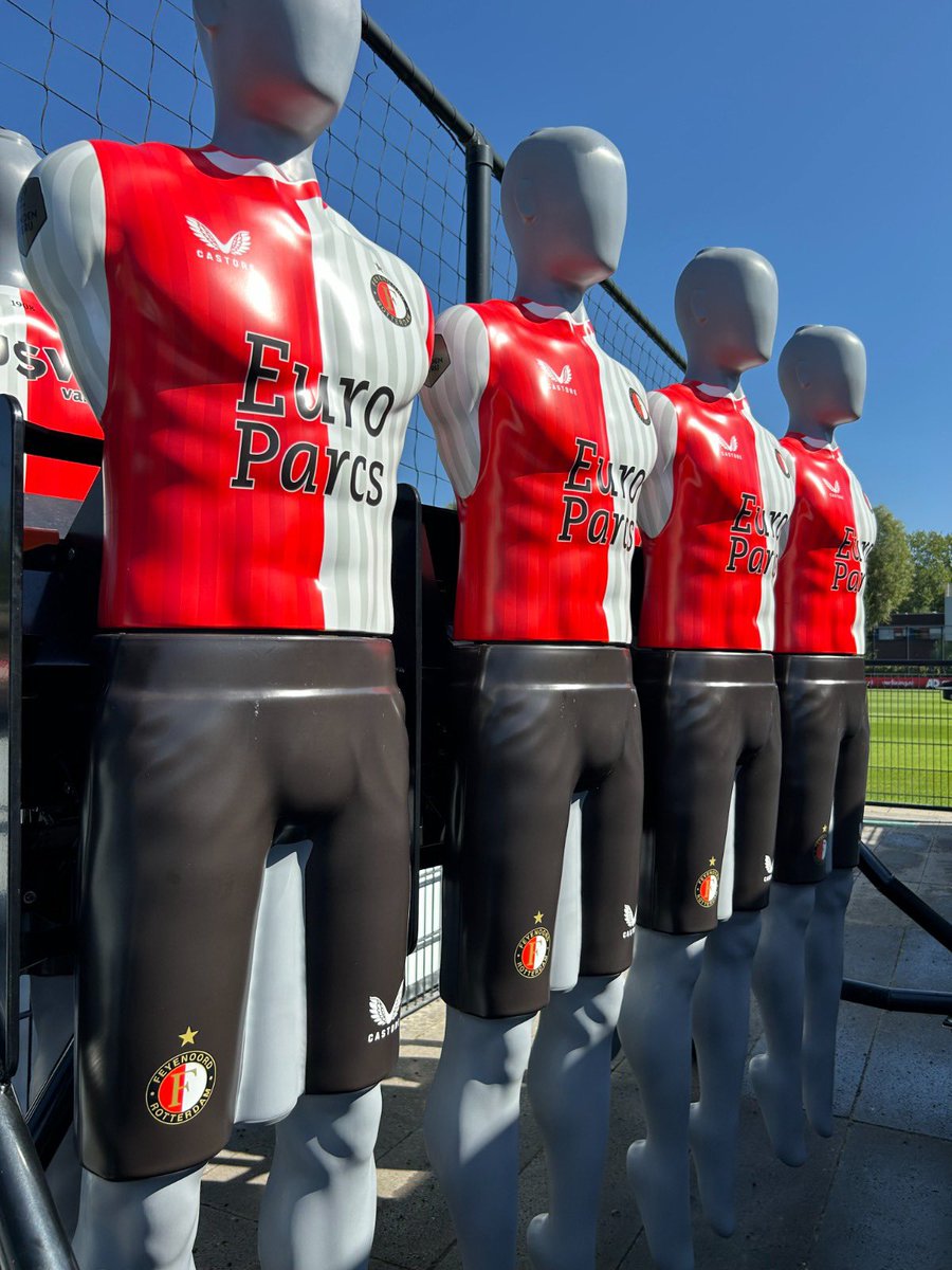 freekickpro_com's tweet photo. New season, new kit! 👌 
As part of our service, we supply our clubs with a fresh, new kit with all the sponsors up to date. 

🌐 https://t.co/nGfS4AP1nQ

#exposure #sponsoring #detailsmatter

@CastoreEngland 
@Prijsvrij 
@DroomParken_nws https://t.co/un6uruKHm1