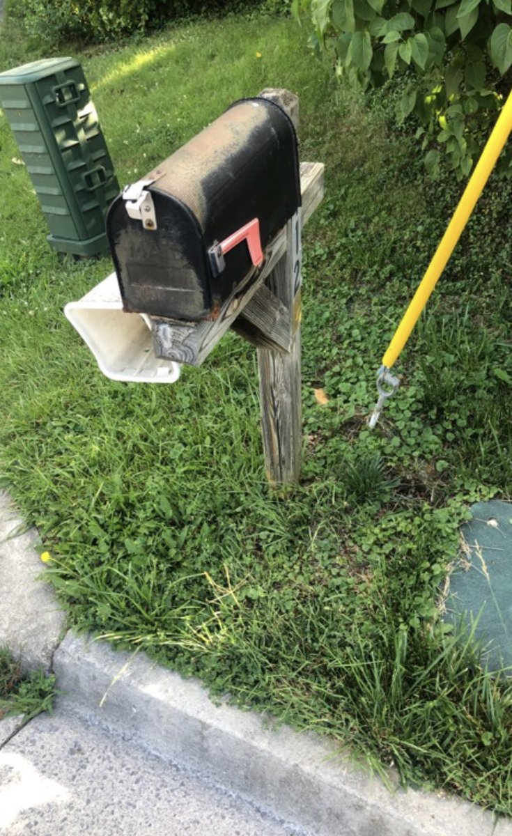 WincHandyman's tweet photo. Boost your curb appeal and get rid of that old, warped, wooden post. There are countless steel and vinyl options available. Give us a call for your next update: (540) 550-2856
#aplus #handyman #winchesterva https://t.co/4nAvD8rxIc