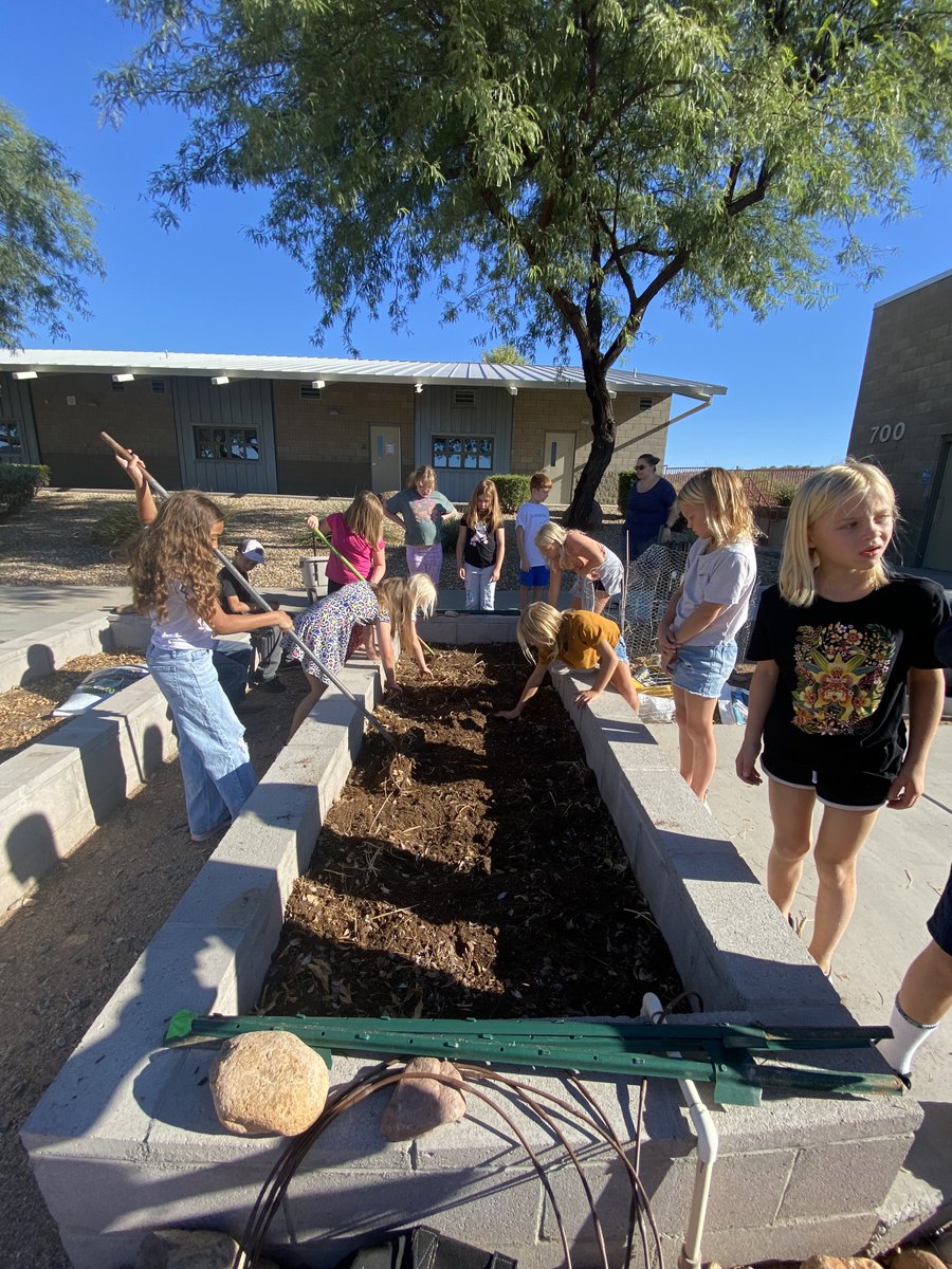 The NR ecology club is preparing for our first planting of the year!⁦<a href="/NewRiverWildcat/">New River Wildcats</a>⁩ ⁦<a href="/DVUSD/">Deer Valley Unified School District</a>⁩