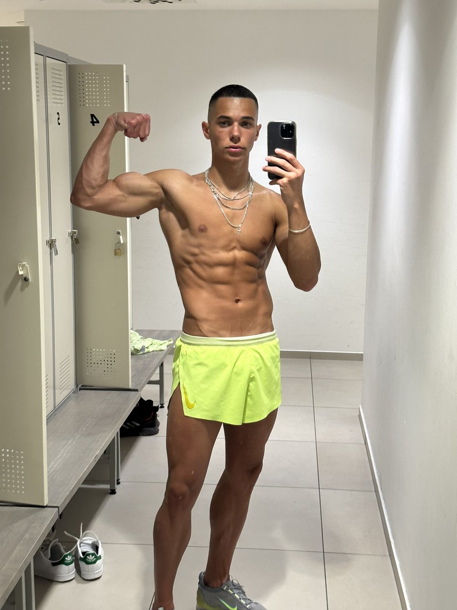 Urbigalex - doujin.bar 