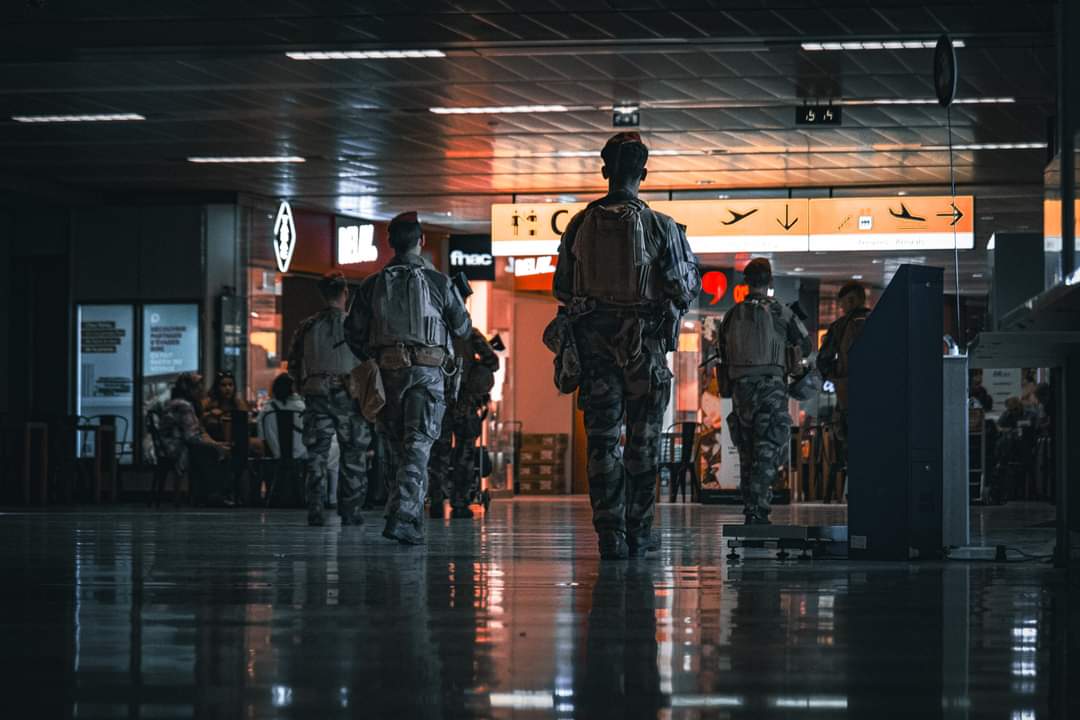 17eRGP's tweet image. #FiersDeNosParas

Depuis quelques semaines, les sapeurs-parachutistes de la 2e compagnie de combat du génie du #17RGP sont déployés dans le cadre de l’opération #Sentinelle.

 Ils sont engagés #AVosCôtés au quotidien 👊