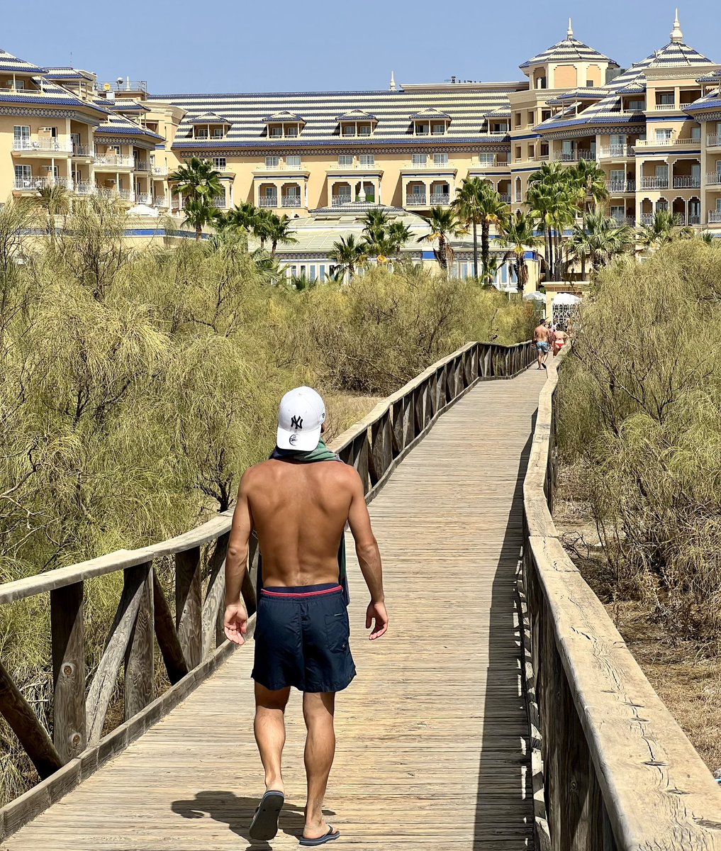 henrique_436's tweet photo. 🔙🇪🇸☀️ https://t.co/MKBnZF0Y2y