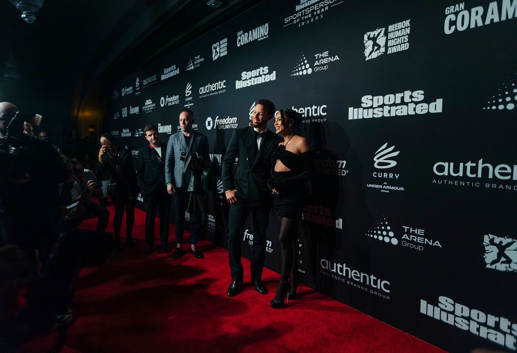 WeAre3CS's tweet photo. Today we’re reliving the magic of some of our unforgettable #redcarpet moments! 📸💫 

From dazzling product launches to immersive brand experiences, our journey has been nothing short of extraordinary. Here's to creating more show-stopping memories together! 🥂

#weare3cs https://t.co/WsWDW15XqO