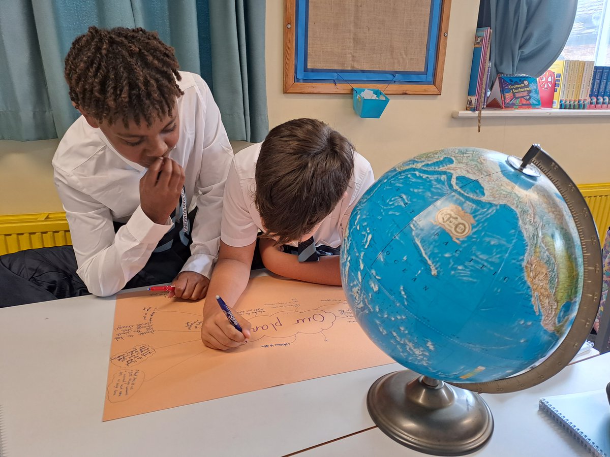 PockPrep's tweet photo. Year 6 are straight back into their learning with a new #curiosityproject question - what a great start to the year! https://t.co/XJuB4z9RcU