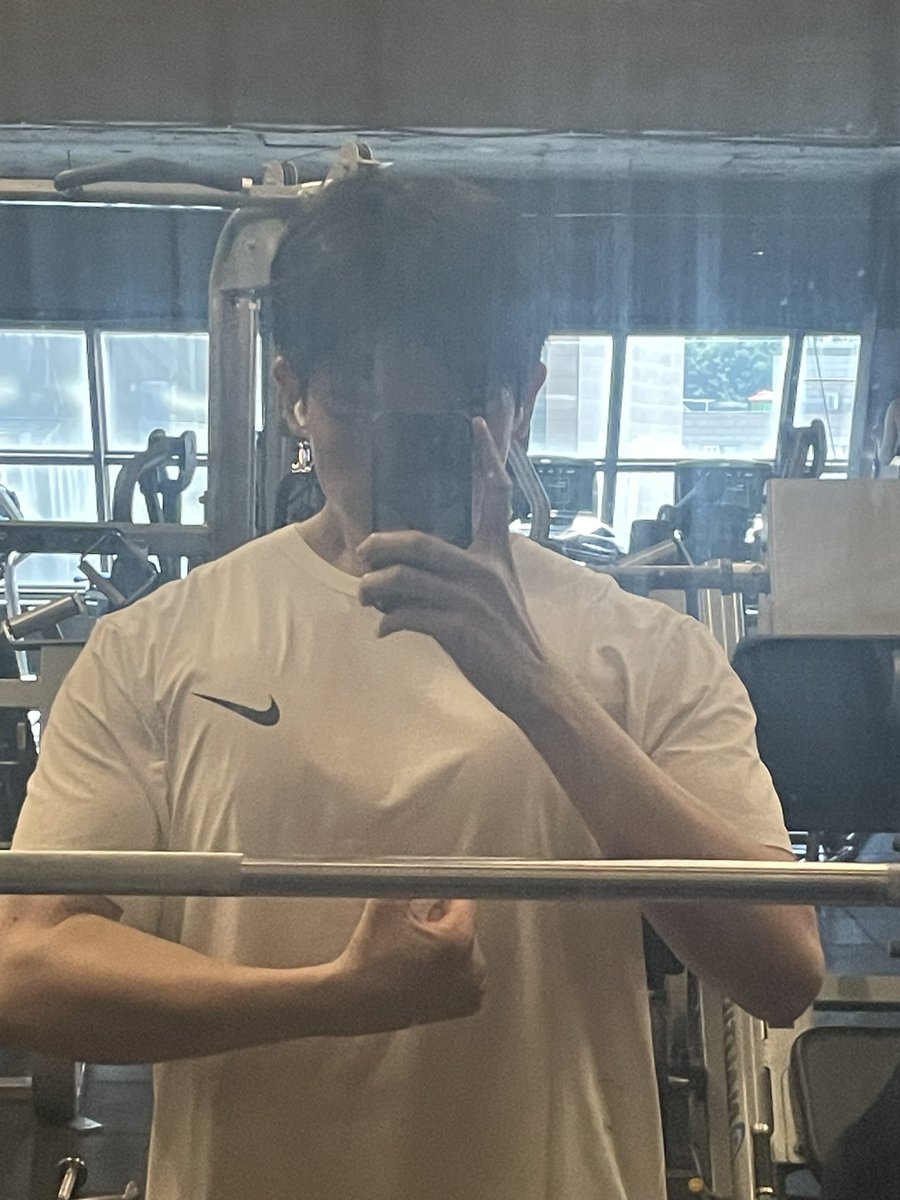 dna_enter's tweet photo. 오늘 하루도 고생했어요 모두들💪🏻💪🏻💪🏻🔥🔥🔥🔥🔥칼로리를 불태우자

#greatguys #grace #horyeong #멋진녀석들 #호령 https://t.co/kpxyGYfPqH