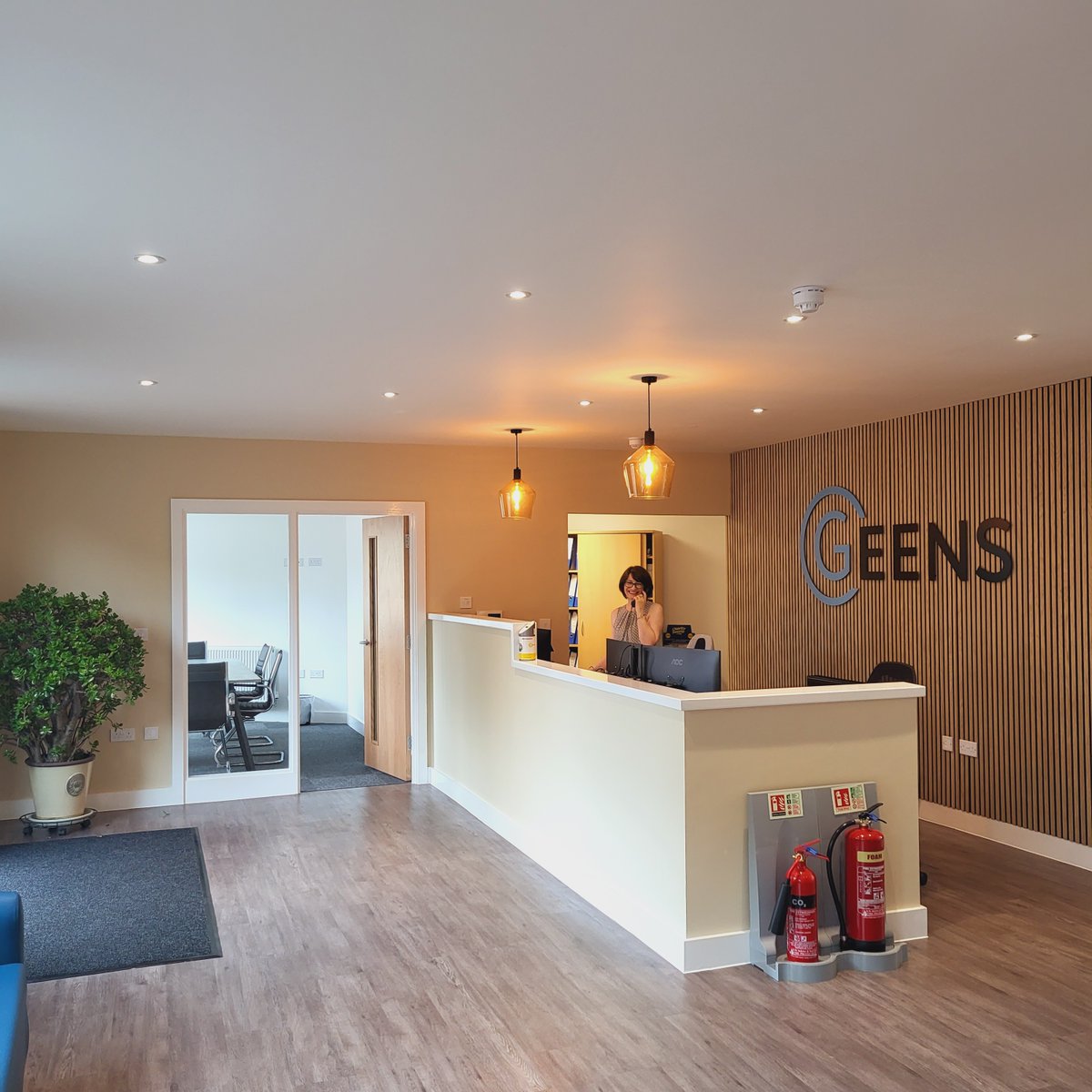 GeensLtd's tweet photo. Geens Chartered #Accountants  Welcomes You to Our New Client Oasis! 

A warm friendly welcome awaits client's of Geens in our relaxing new reception area. 

So Relax, Refresh, and Rebalance Your Books with Us! #stokeontrent https://t.co/j5C2I3DOTH
